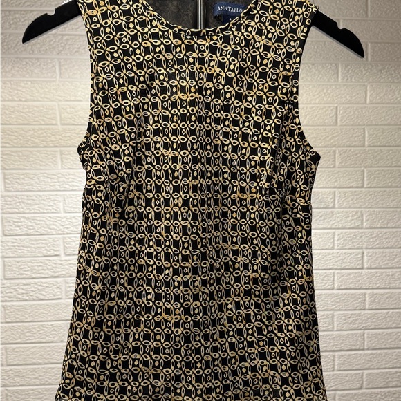 Ann Taylor Tops - Ann Taylor Black and Gold Fitted Sleeveless Tank Top‎